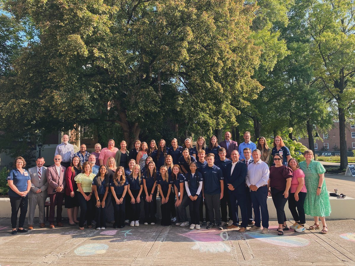 EKU_CHS's tweet image. ✨ Introducing the full Junior &amp;amp; Senior cohort of Medical Explorers Academy! ✨

We are so thankful for the community partnership between Baptist Health Richmond, CHS/EKU, and Madison County Schools!