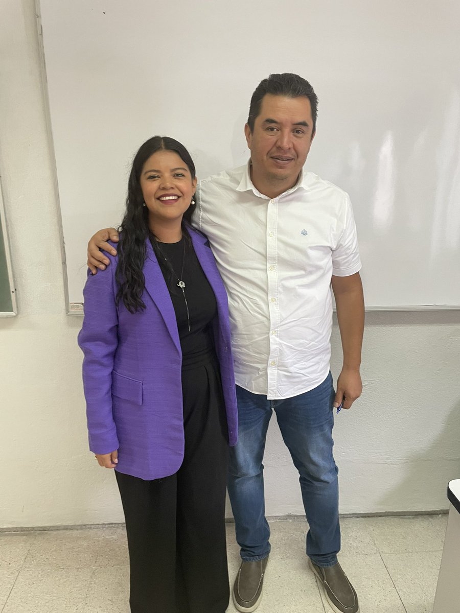 Ayer tocó platicar en la <a href="/FCAUASLP/">FCA UASLP</a> para la clase de Derechos Humanos y Políticas Públicas, gracias a la invitación de un buen compañero y amigo Salvador Hdz Hervert, que alegría poder compartir el espacio con futurxs colegas! 💙🦅

#UASLP #FCA #LAPP #DDHH #PolíticasPúblicas