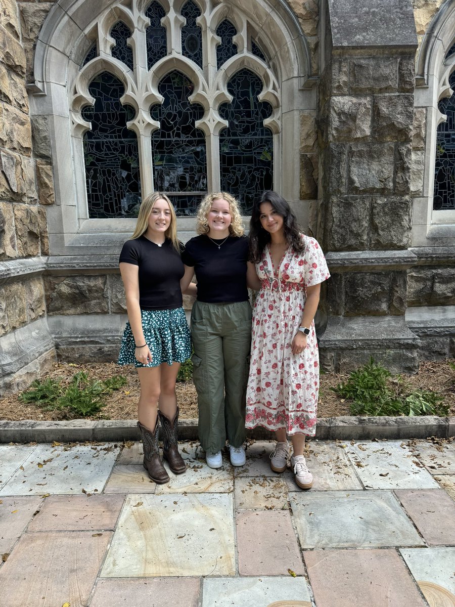 SewaneeWBB's tweet photo. 𝑾𝒆’𝒓𝒆 𝒃𝒂𝒄𝒌!

First day back in class for this group! https://t.co/9RK5emNUe2