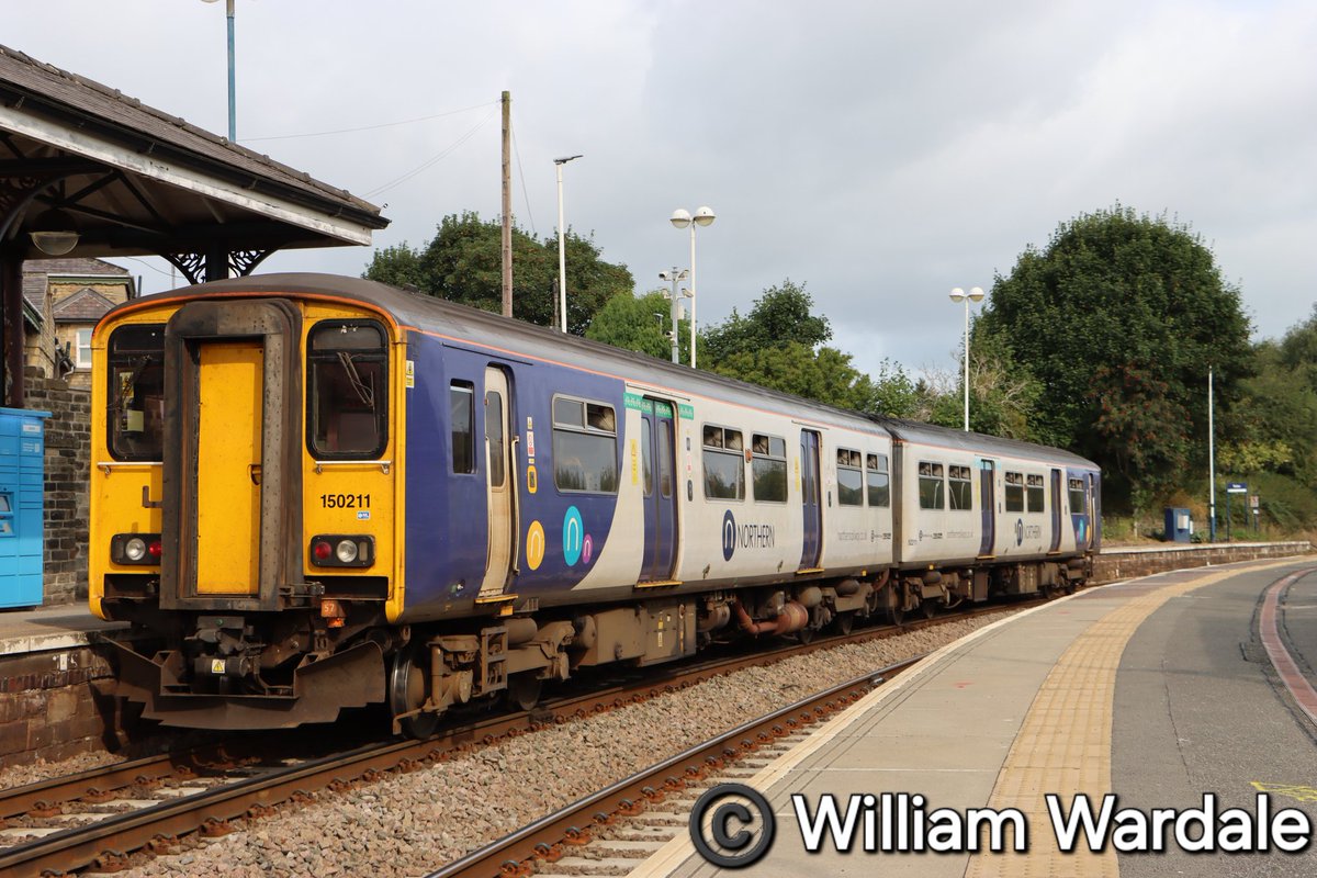 WilliamWardale's tweet photo. @JamesTGlossop favourite @northernassist class 150 at #Penistone 

Sunday 18th August 2024 

#class150 #trainspotting @PenistoneLine @ArchiveRailway @Northern_Travel @JedKendray https://t.co/uFToMMY9Xt