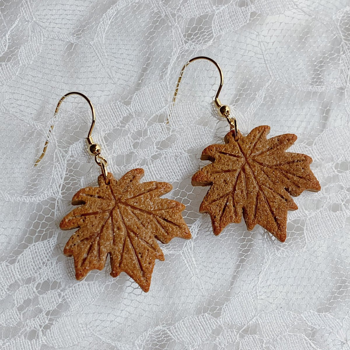 the inspo vs the earrings 

maple cinnamon sugar cookies 🍁✨