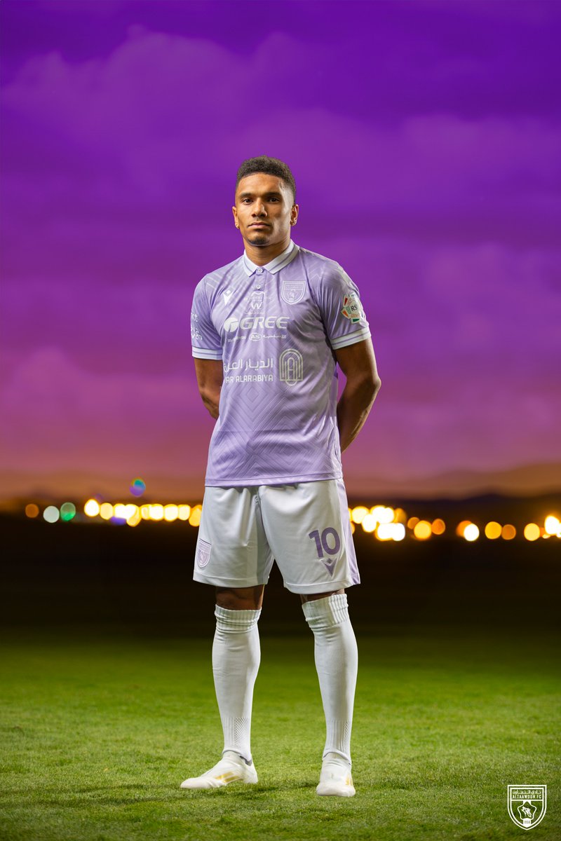 AltaawounFC's tweet photo. ما أحلى من اللبس إلا لبّاسه 👕💜 https://t.co/LUaHVvYMPK