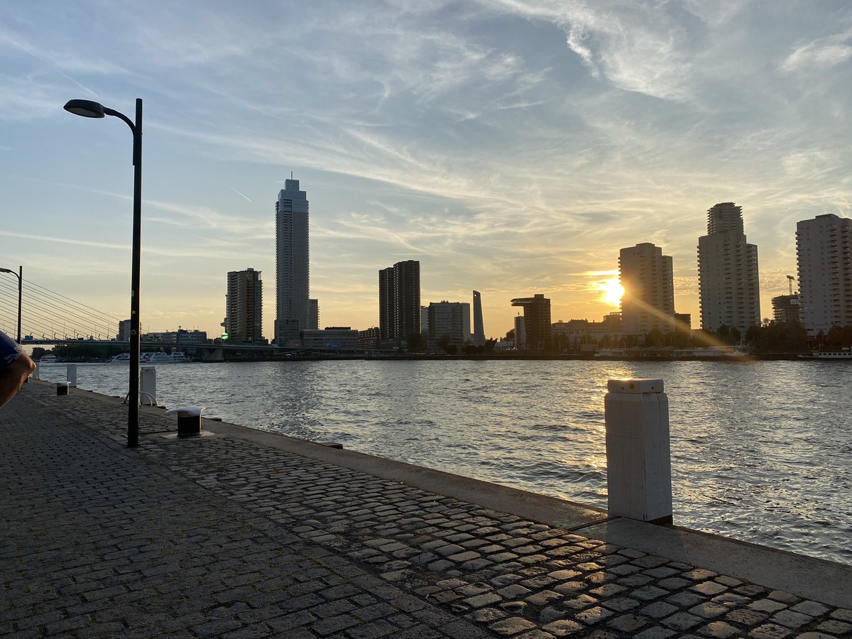 EdHarms's tweet photo. Maaskade, @rotterdam, 28 augustus 2024. (Uitnodiging voor een kadefeestje.) https://t.co/bRMqWtco2s