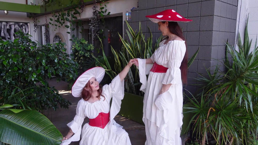 Just a little preview for a fun video coming soon...what cosplay would you love to see us do in future collabs? <a href="/AliceLittleEdu/">Alice Little</a> <a href="/AriesJinni/">JinniTheAries</a>