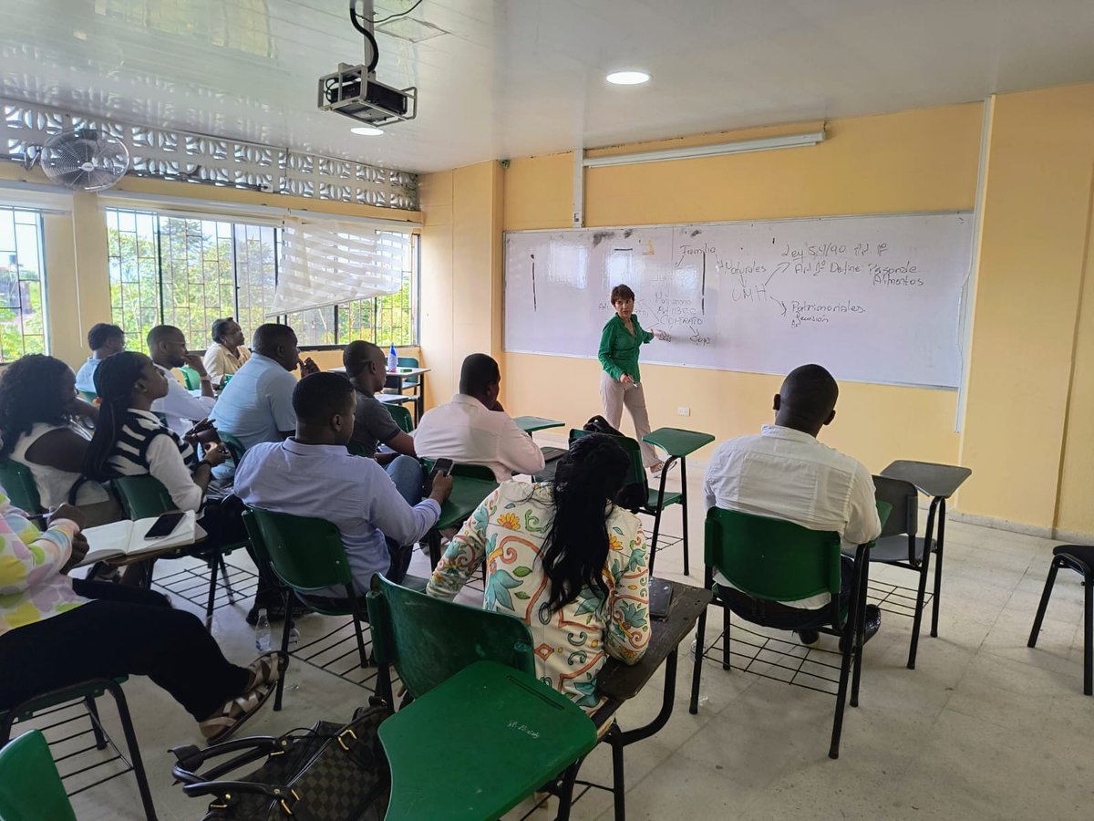 #AEstaHora magistrados de la <a href="/CorteSupremaJ/">Corte Suprema de Justicia</a> dictan cátedra a estudiantes de derecho de la Universidad Tecnológica del Chocó.