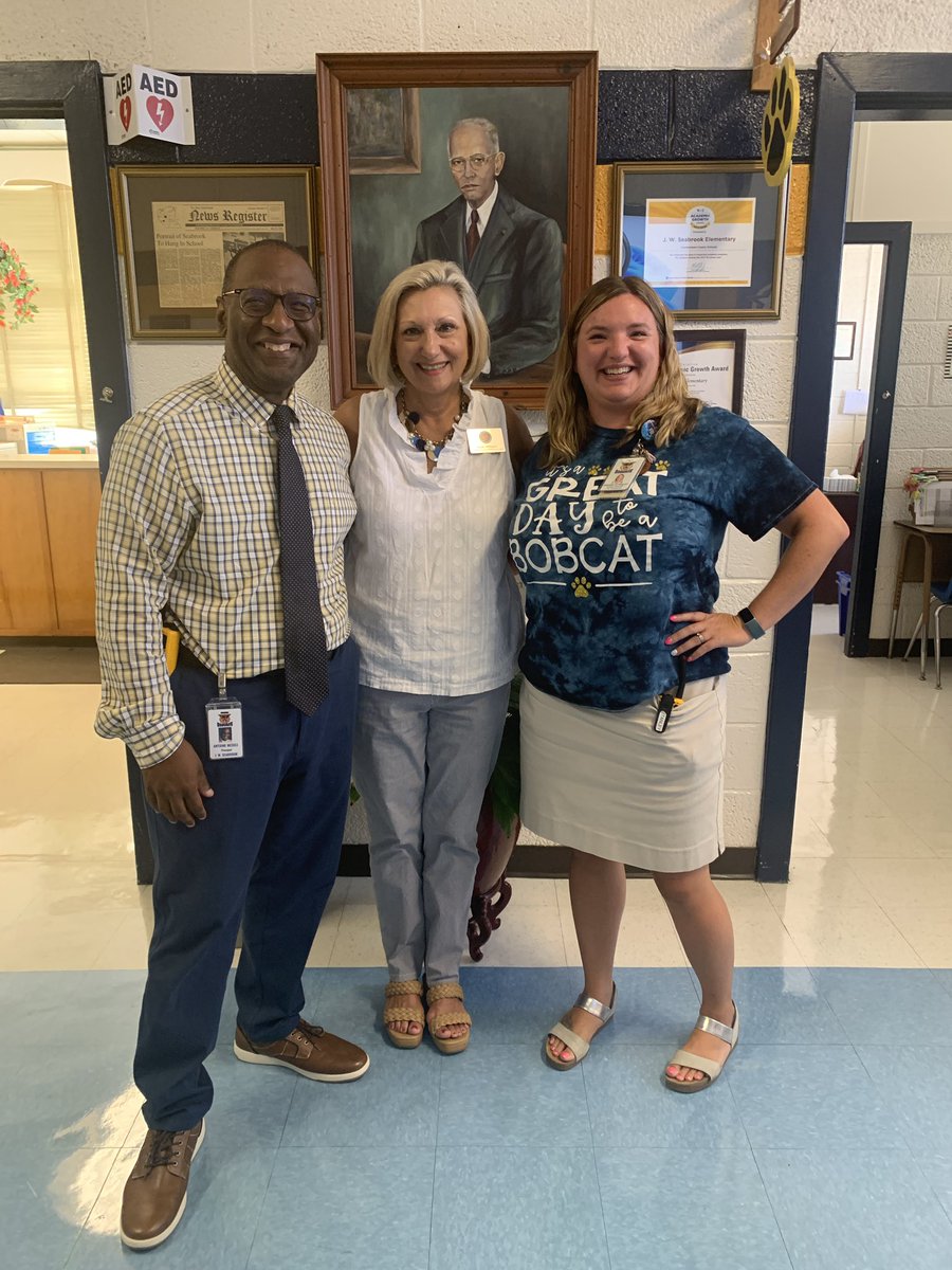 Always great to start the school year off knowing you have the support of your school board. Thanks <a href="/swlms/">Susan Williams</a> for recognizing the needs of our schools and advocating for them.@CCSSuptConnelly <a href="/SeabrookBobcats/">J.W. Seabrook</a>