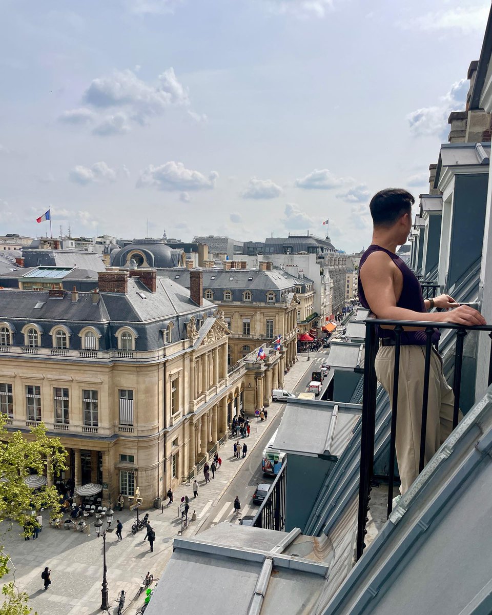 Admire the stunning views of Paris from your private balcony at Hotel du Louvre. 

📸: @deniz_korea