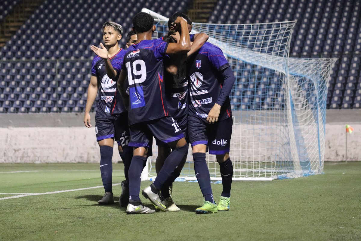 ⚽️🎉 ¡La pasión en la cancha! ¡La emoción del GOL! 🔥