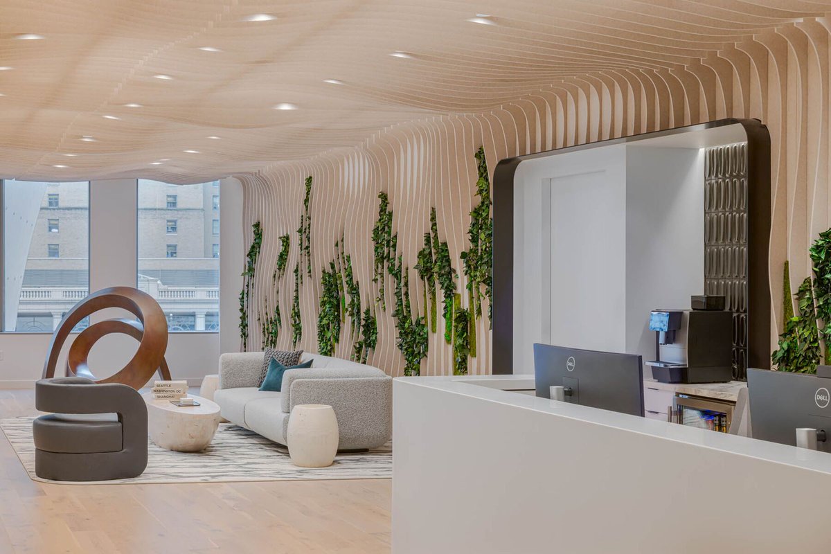 Archello's tweet image. Fenwick&apos;s new Pacific Northwest office by @HuntsmanAG features flexible spaces, sustainable materials, and inclusive amenities like wellness rooms to enhance client engagement and employee wellbeing. 
buff.ly/4e0Icyd

#InclusiveArchitecture