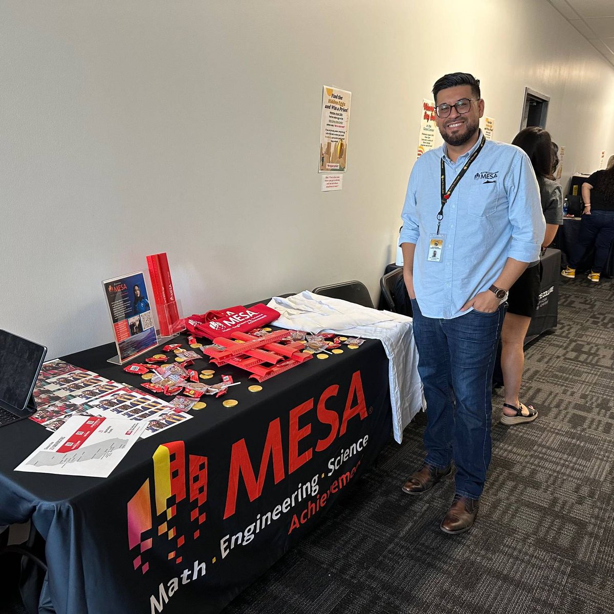 We are having a great day welcoming our students at our Glenn County Center! We hope you're enjoying all the Welcome Weeks activities, Roadrunners.