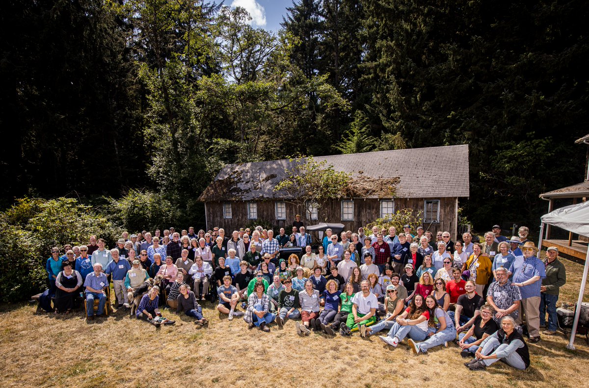 This past weekend OIMB had our 100 year anniversary party! Past graduates and professors of our program came from far and wide to celebrate and remember the friends we made and memories, which last longer than lifetimes. ❤️