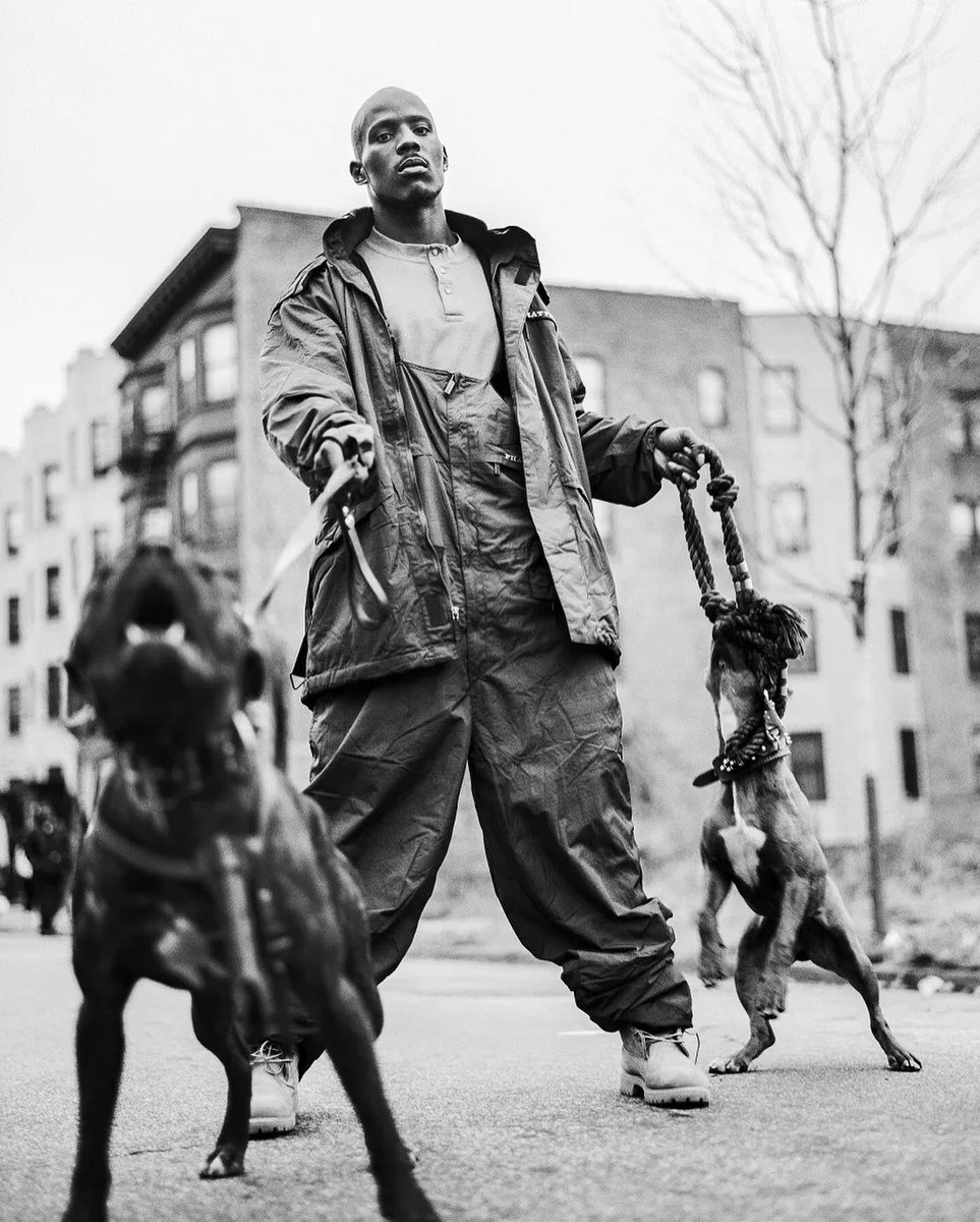 hiphopsince83's tweet photo. DMX has a top 5 debut imo. And if you judge the debut by his first year, he’s got the greatest. He did two number 1 albums in the same year and they both went multi platinum https://t.co/gHn15gso2B