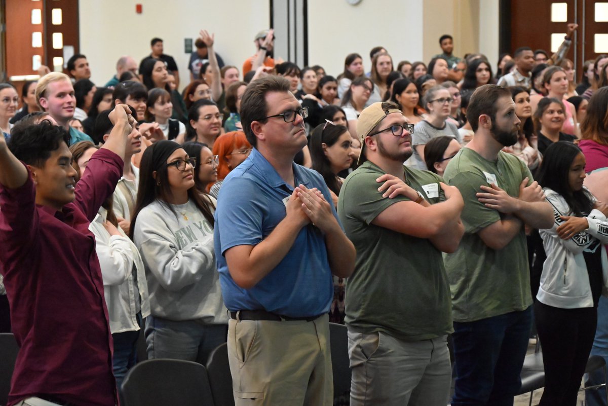 coesacstate's tweet image. Teaching Credentials Orientation! We’re thrilled to welcome students from all over the nation to the College of Ed. We’re happy to be a part of your journey and can’t wait to see all the amazing things you’ll accomplish! #TeachingCredentials #FutureEducators