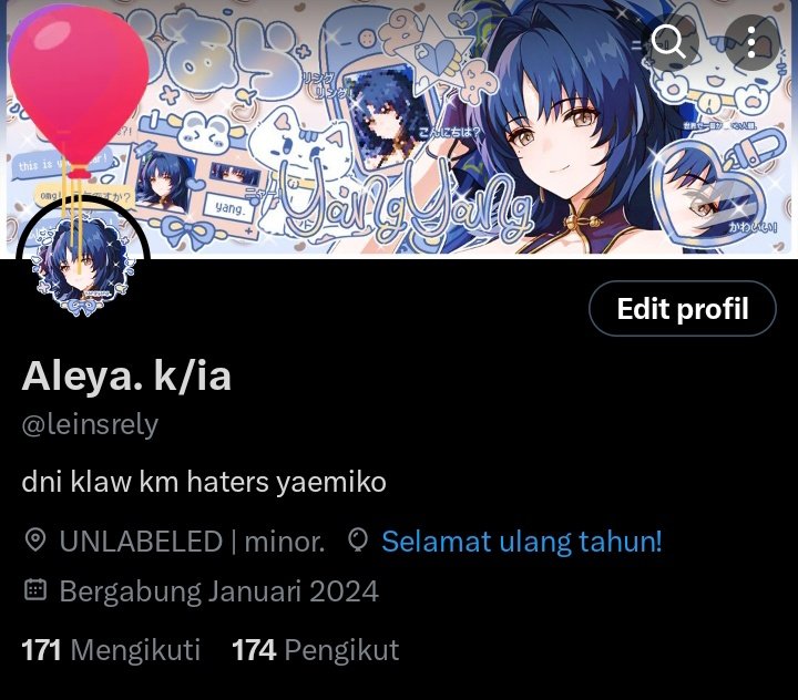 balonnya nyangkut </3