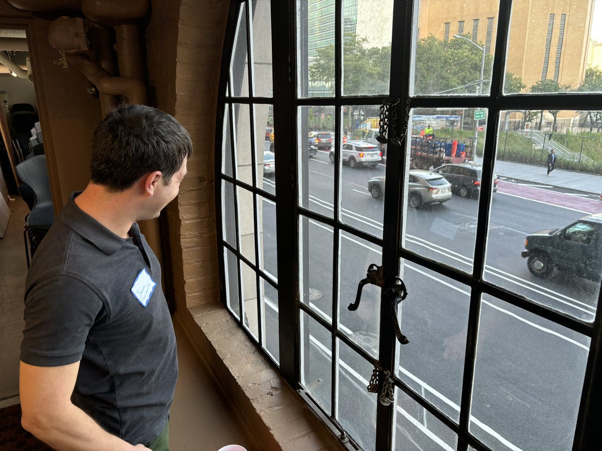 Rich Mintz (@richmintz) on Twitter photo Here’s CB6M Transpo Chair <a href="/JFroim/">Jason Froimowitz</a> gazing thoughtfully at that stretch last night through a window seen from the outside in that video clip Here’s CB6M Transpo Chair <a href="/JFroim/">Jason Froimowitz</a> gazing thoughtfully at that stretch last night through a window seen from the outside in that video clip