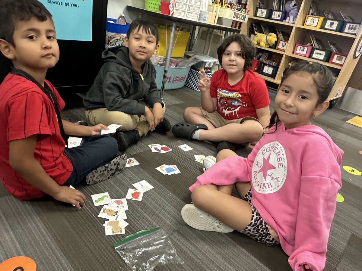 PREPRIDE's tweet image. This is what 1st grade team work looks like!