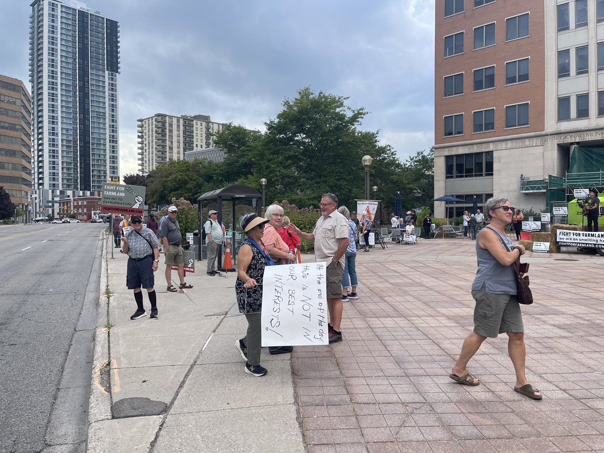 Local farmers and protestors have arrived at regional headquarters. An organizer says the convoys had just left the Kitchener Aud. Since leaving New Hamburg, it has picked up more tractors and is now at at least 40
