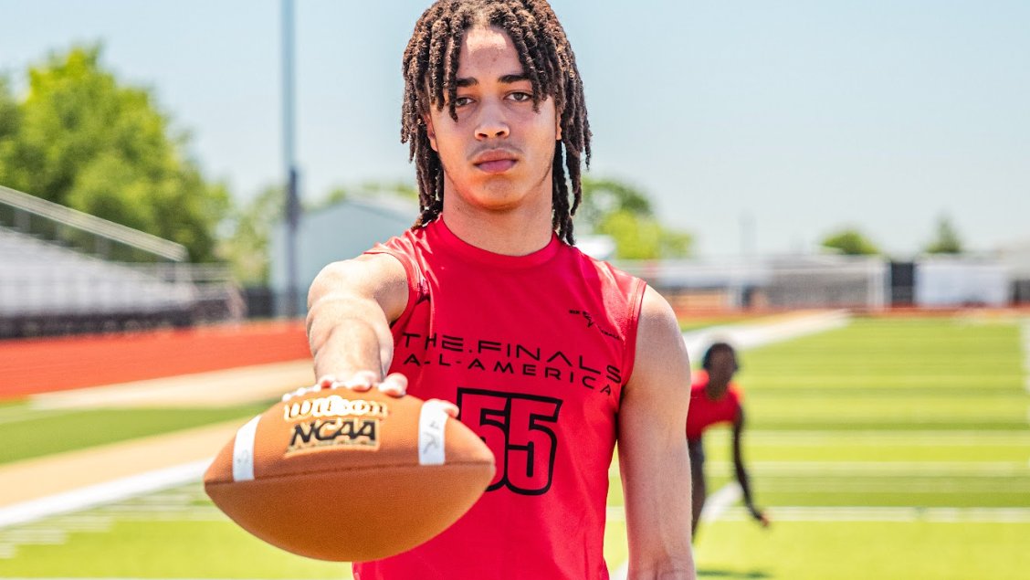 Six Star Football | PLUS+ (@sixstarfootball) on Twitter photo KANSAS STOCK RISERS | Several talented offensive prospects primed for big season (2027)
⭐️A look at several of Kansas' rising sophomore prospects poised for big seasons
✍️STORY 📷🔗 sixstarfootball.com/article/kansas…
<a href="/AugustusKayden/">Kayden Augustus</a> <a href="/coy_barta/">𝐂𝐨𝐲 𝐁𝐚𝐫𝐭𝐚</a> <a href="/brunkmalachi1/">Malachi Brunk</a> <a href="/gus_corsair/">Gus Corsair 2027 OL</a> <a href="/Preston_DAlbini/">Preston D'Albini</a> KANSAS STOCK RISERS | Several talented offensive prospects primed for big season (2027)
⭐️A look at several of Kansas' rising sophomore prospects poised for big seasons
✍️STORY 📷🔗 sixstarfootball.com/article/kansas…
<a href="/AugustusKayden/">Kayden Augustus</a> <a href="/coy_barta/">𝐂𝐨𝐲 𝐁𝐚𝐫𝐭𝐚</a> <a href="/brunkmalachi1/">Malachi Brunk</a> <a href="/gus_corsair/">Gus Corsair 2027 OL</a> <a href="/Preston_DAlbini/">Preston D'Albini</a>