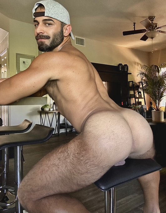 Watch Ricky & Diego Hancock's leaked NSFW photo on TwXstars