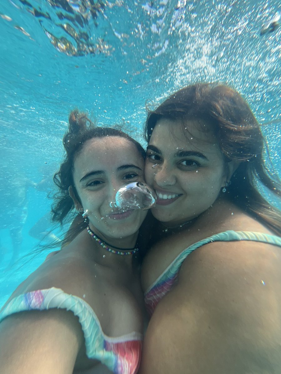 OlgaPujol2's tweet photo. Qué suerte tuve de coincidir contigo ese día 28… te quiero mucho🧡🫧 https://t.co/PCp23bftho