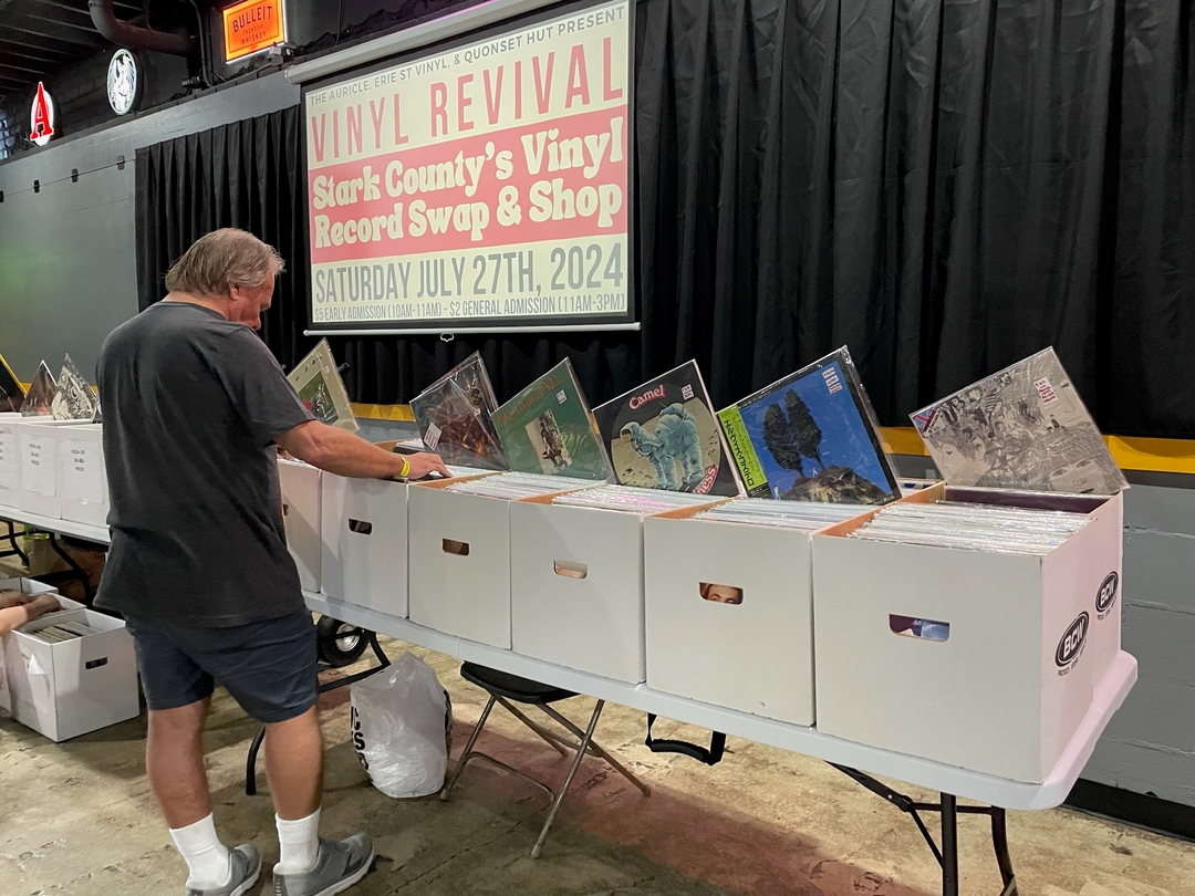 Quonset_Hut's tweet photo. We had an epic time at the second annual Vinyl Revival event last month! We want to give a huge "Thank you!" to everyone who came out and jammed with us.ย ๐ง
#quonsethut #vinylcommunity #vinylrevival https://t.co/g7stzNeXLM