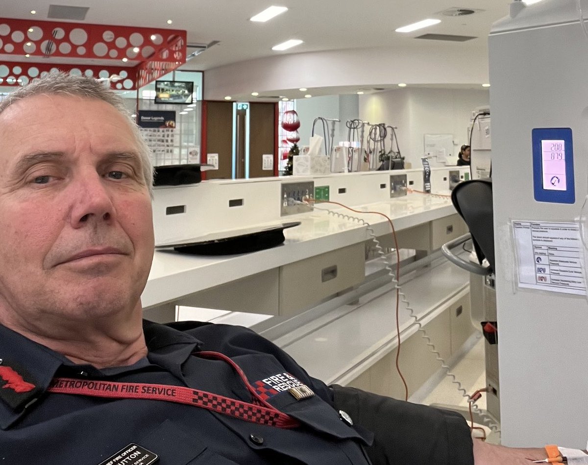 PeterButton5's tweet image. That’s 6 🩸🩸🩸🩸🩸🩸for the 2024 ES Blood Drive. Great feeling to know each donation can help up to 18 people in need. 🚒