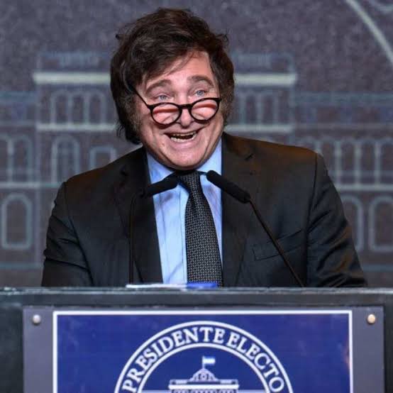 ancapchequei's tweet image. 🚨BOMBA: Na contramão do Brasil, Milei reduz 'imposto da Shopee' de 17% para 7%.