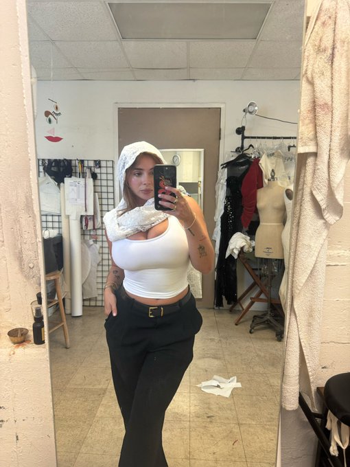 2 pic. Exciting things https://t.co/lWMuOwfcru