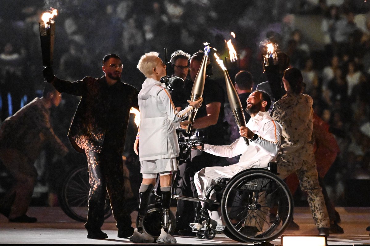 🔥Il Braciere Paralimpico è acceso!

📣Prendono ufficialmente il via i XVII Giochi Paralimpici di Parigi 2024

#italiaparalympicteam #Paralympics #comitatoitalianoparalimpico

📸 Alegni-Bizzi-Ferraro-PaviaGomez/CIP