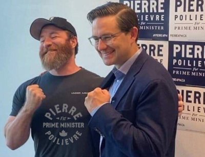 RodKahx's tweet image. I prefer Prime Ministers that don't meet and pose for photos with domestic terrorists.