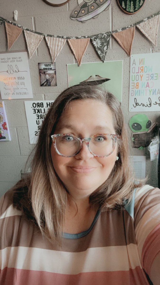 Therese Hubbell 🍎💙💛📚📓 (@busymom_74) on Twitter photo <a href="/JohnLegere/">John Legere</a> I’m Therese Hubbell from🌎 Carson City, MI!
❤️12th year teaching
☝🏻Title I school
🍏7th & 8th Grade ELA classroom
🫶🏻Fulton Middle School☝🏻
➡️Amazon: amazon.com/hz/wishlist/ls… #JohnClearMyList #clearthelist <a href="/JohnLegere/">John Legere</a> I’m Therese Hubbell from🌎 Carson City, MI!
❤️12th year teaching
☝🏻Title I school
🍏7th & 8th Grade ELA classroom
🫶🏻Fulton Middle School☝🏻
➡️Amazon: amazon.com/hz/wishlist/ls… #JohnClearMyList #clearthelist