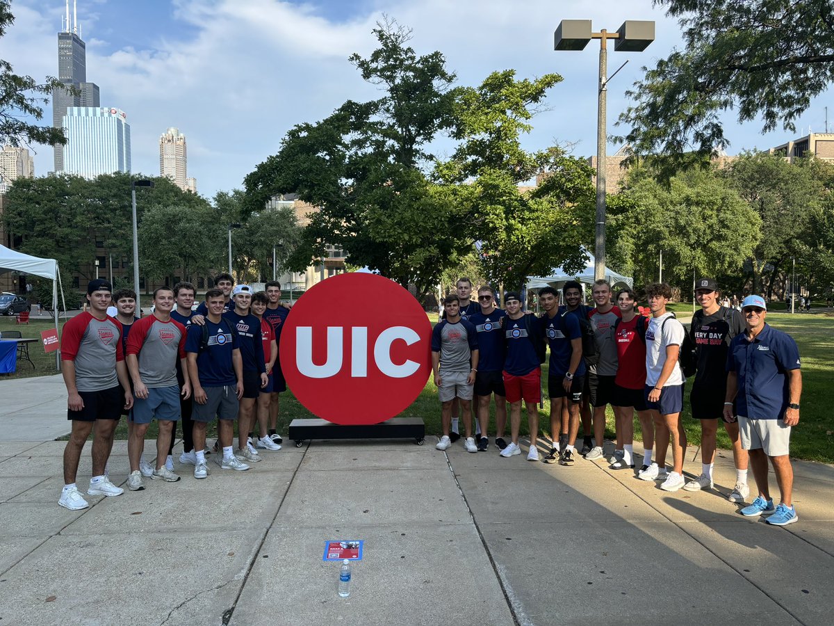 Sean McDermott (@smacball4) on Twitter photo What a great start to the year for our new <a href="/UIC_Baseball/">UIC Baseball 🔥⚾️</a> crew! Just getting to the UIC New Student Convocation! #uicconvocation2024 What a great start to the year for our new <a href="/UIC_Baseball/">UIC Baseball 🔥⚾️</a> crew! Just getting to the UIC New Student Convocation! #uicconvocation2024