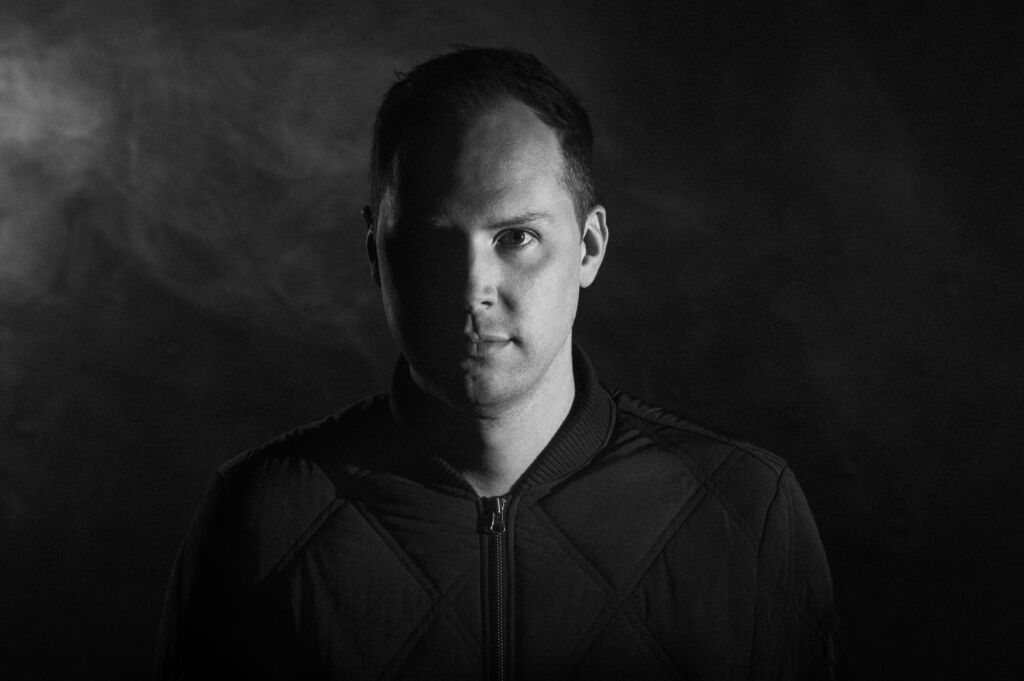 DjlinuxCZ's tweet image. Stephan Hinz Drops Remix EP for Martin Eyerer &amp;amp; Namito ‘Can’t Stop Me’ ft. Emil Rømer dlvr.it/TCVTCD