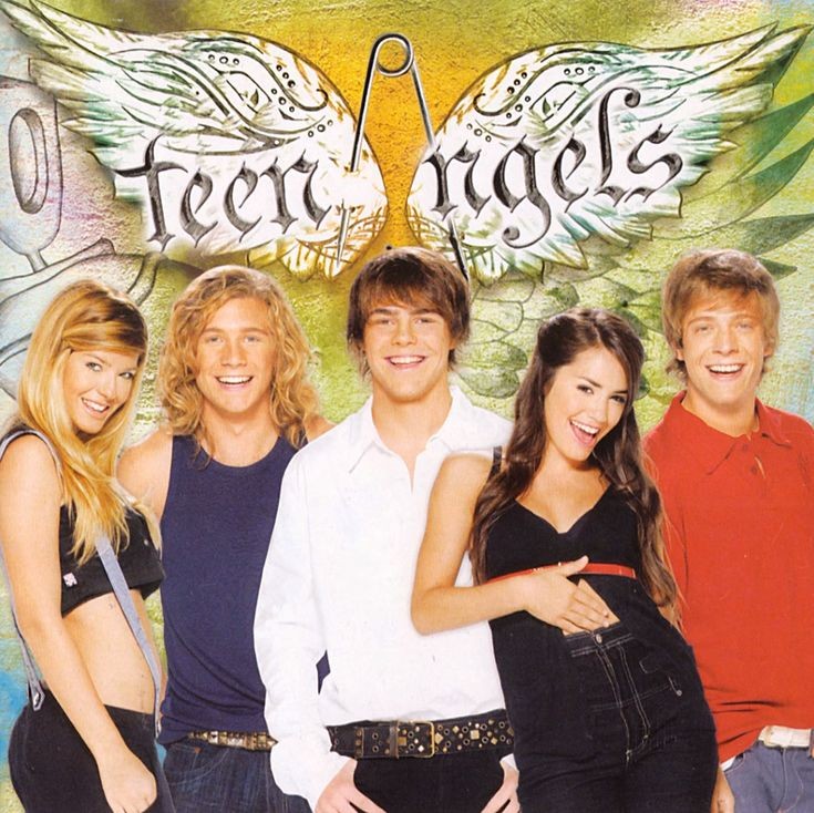 Decir que Violetta es la mejor serie juvenil es una falta de respeto a ellos 
#CrisMorenaDay #olga