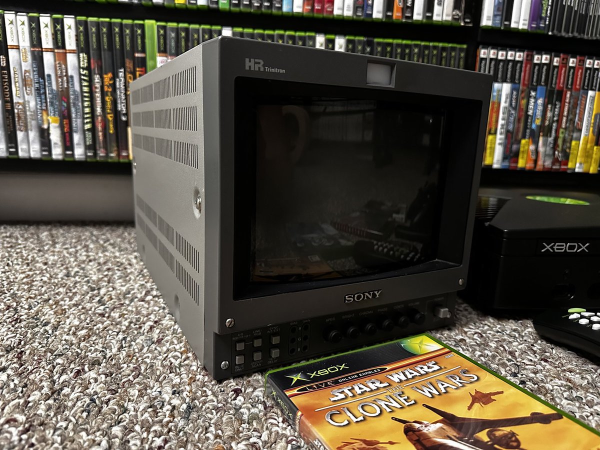 ElDabstroyero's tweet photo. I’m a bit behind on posting pictures, but I’m glad I finally have a chance to share this awesome game haul!

What catches your eye first?

#Xbox #Sony #Trinitron #SonyTrinitron #XboxGames #XboxConsole #VideoGames #Games #Retro #RetroVideoGames #NewGames #GameCollection #Game https://t.co/BQvMYrIHjO