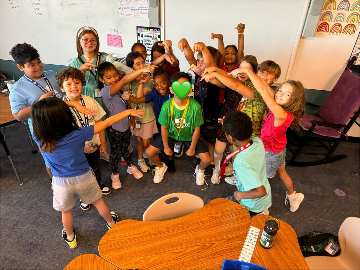 We were so excited for our newest member to Bryant to earn his House today! Who you with??? 💚🦁 <a href="/BryantElem/">Bryant Elementary</a> #Isibindi #bengalpride #bryantbengals