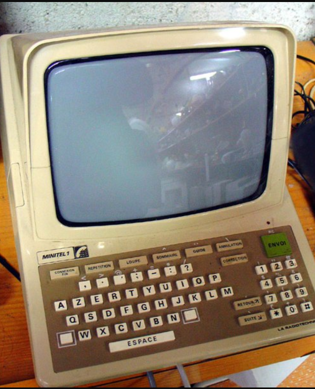 JustusRhoads's tweet photo. @elonmusk Few people remember now, but the French were ahead of everyone with Minitel.  It's not much by today's standards but in it's day it was a bragged on as the future of communications. I wonder if they even thought of security as a thing back then. #technology #virus8bit https://t.co/AZAEjMDYxg