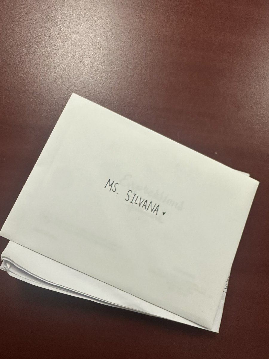 Silvana, (she/her) Downsview SS CYC (@silvana_cyc) on Twitter photo What I love most about <a href="/tdsb_DSS/">Downsview Secondary</a> is the amazing Ss we serve, work with, & mentor. Today our 2024 grad came to drop off treats & give personalized cards to staff to say thank you. It’s moments like these that remind us of the impact we make. #GratefulHeart <a href="/ChezDominique/">S. Elwin</a> <a href="/TDSB_CYS/">TDSB Child and Youth Services</a> What I love most about <a href="/tdsb_DSS/">Downsview Secondary</a> is the amazing Ss we serve, work with, & mentor. Today our 2024 grad came to drop off treats & give personalized cards to staff to say thank you. It’s moments like these that remind us of the impact we make. #GratefulHeart <a href="/ChezDominique/">S. Elwin</a> <a href="/TDSB_CYS/">TDSB Child and Youth Services</a>