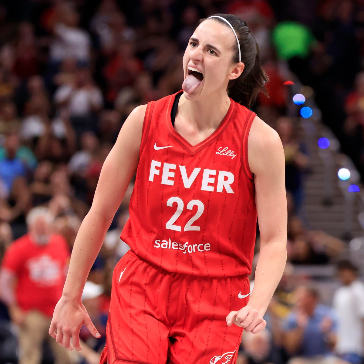 CAITLIN CLARK NOW THE MOST 3PM BY A ROOKIE IN WNBA HISTORY 🎯🔥

Clark has 86 3PM this season, passing Rhyne Howard's record of 85 3PM in 2022