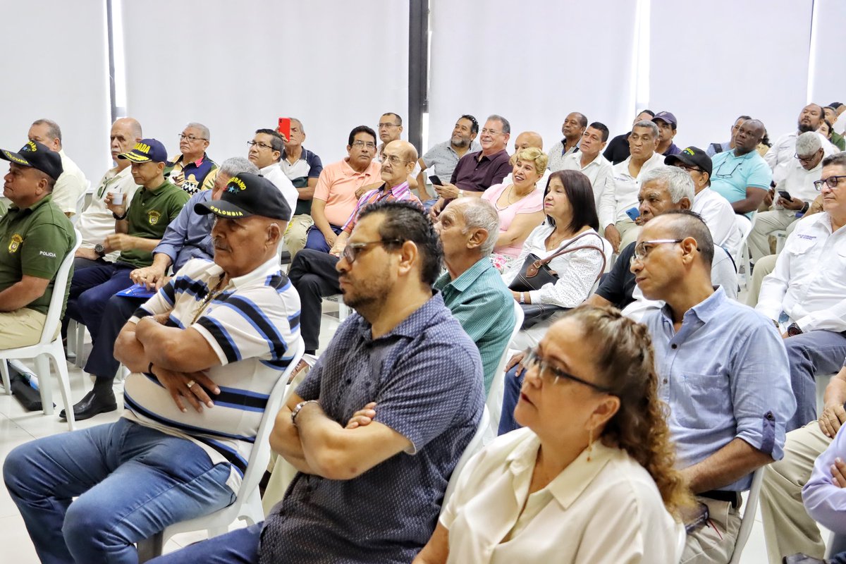 Gobatlantico's tweet photo. Sumamos acciones por el bienestar de cada uno de los grupos poblacionales de nuestro departamento.🙌🏼 

Desde nuestra Secretaría de @interior_atlant, a través de la Consejería para la Convivencia, socializamos las estrategias que estamos trabajando con las diferentes Secretarías, y que beneficiarán a los veteranos del Atlántico.