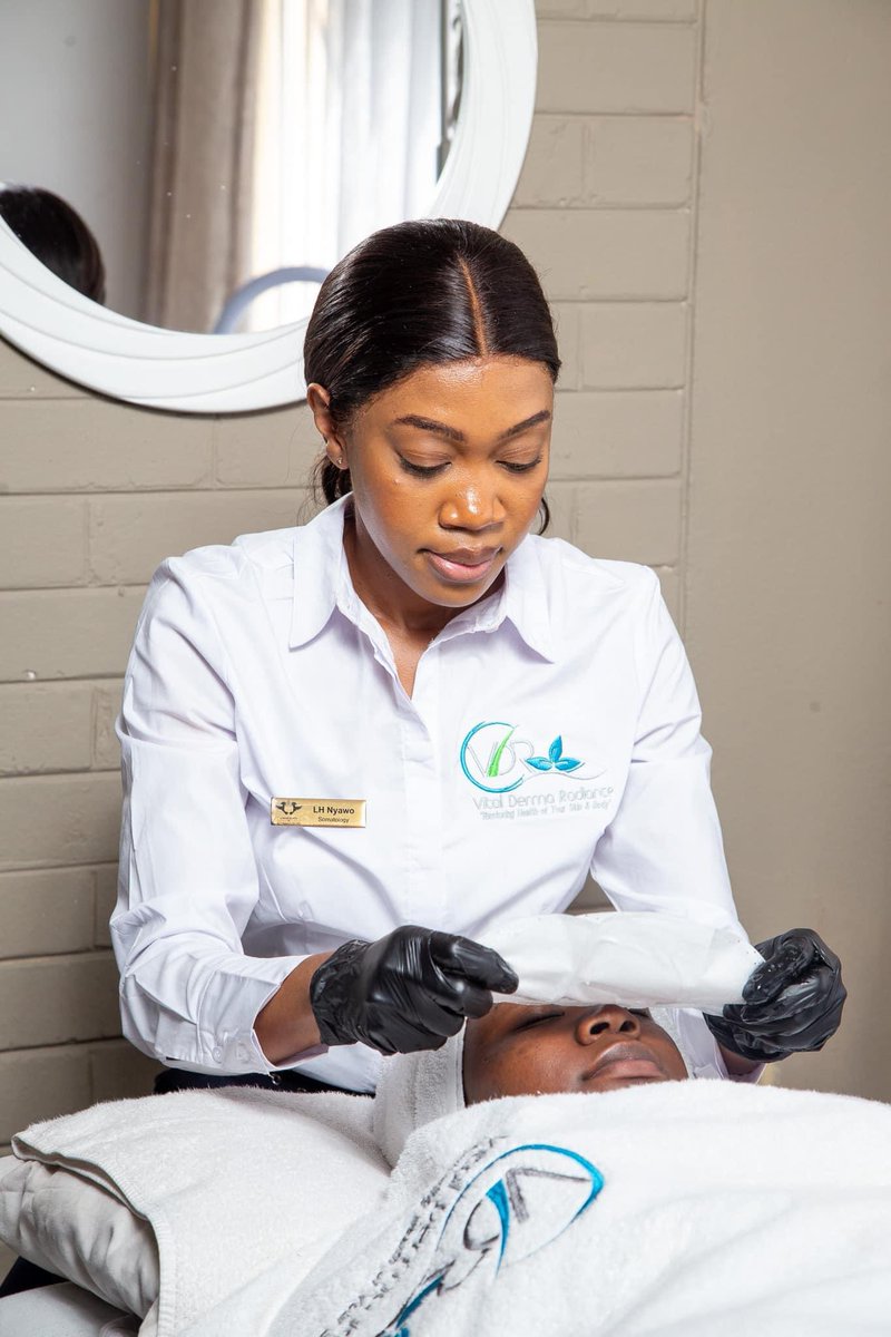 Hazel 🌻 tweet media