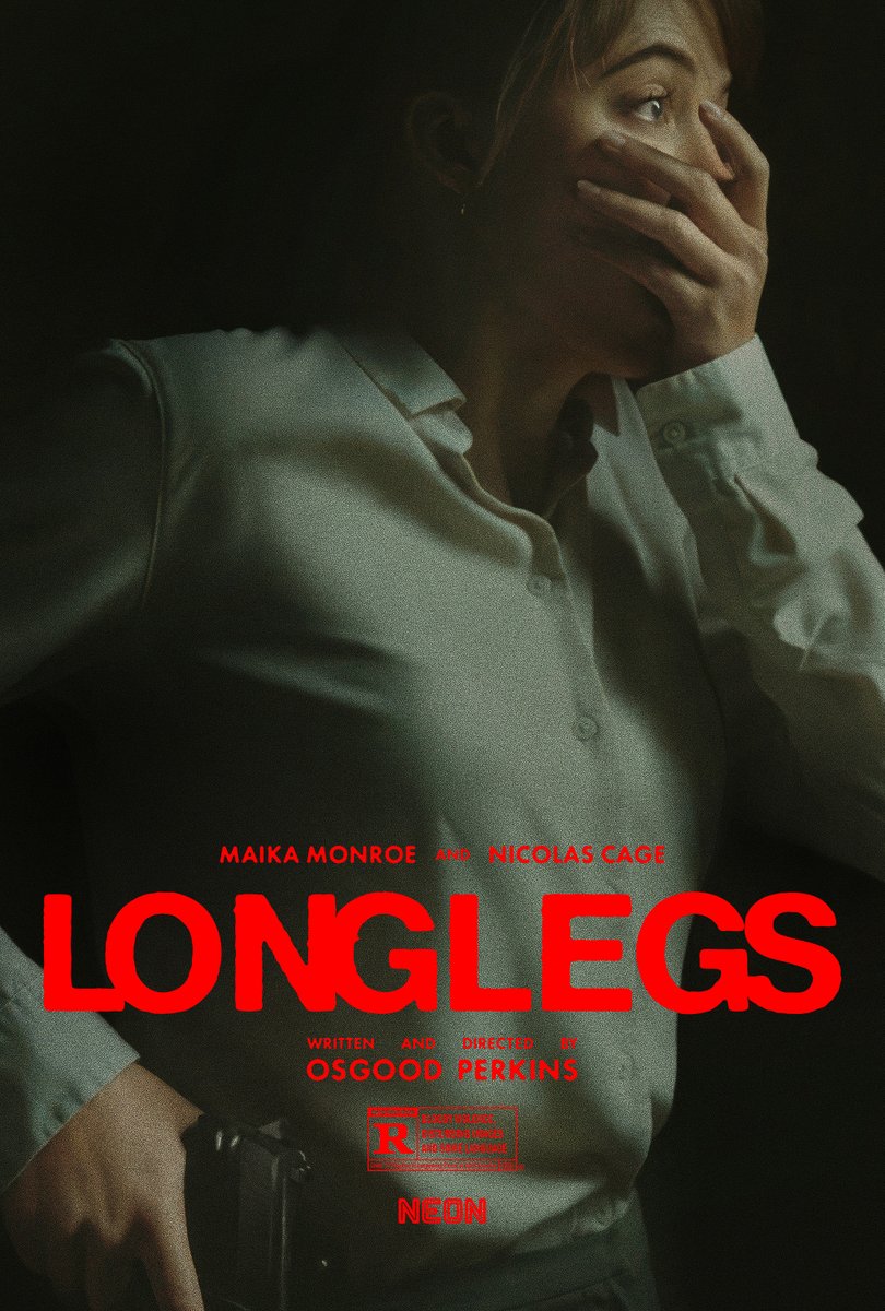Atmósfera espectacular y cinematografía perturbadora son las mejores virtudes de #LONGLEGS (Perkins, 2024), pero también debo darle crédito a un guion cargado de maldad pura y a una brutal campaña publicitaria que no reveló NADA antes de tiempo.

PD. ¡VIVA NICOLAS CAGE!

★★★★