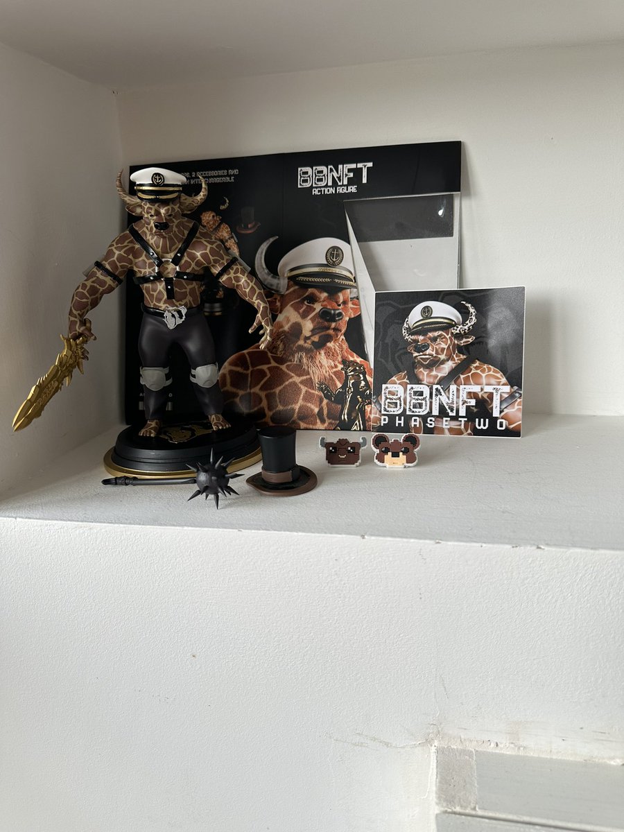 Well Christmas has come early this year. Yesterday I received my  IRL Collectible from #BBNFT the quality blew my mind. With so many incentives to mint one (check the post below) what are you waiting for go get yours now.