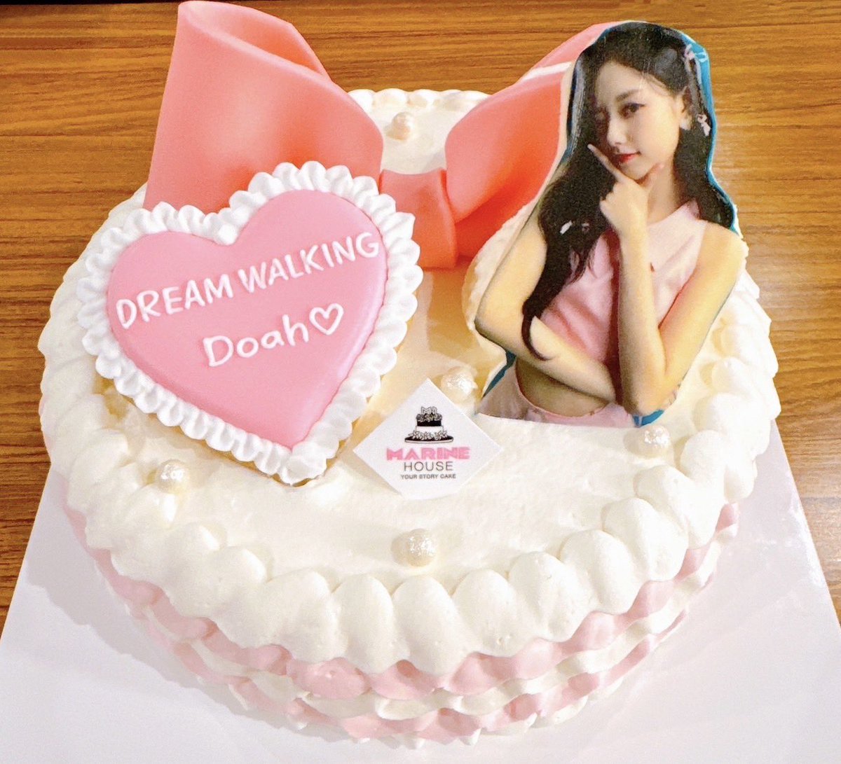 kz_ent's tweet photo. 【#KIMDOAH】

#DREAMWALKING リリイベ6日間、そして記念ファンミーティングにご来場頂いた
皆様✨たくさんの応援を
ありがとうございました🩷
まだCDを手にされていない方は是非^^
音楽配信サイトからダウンロードして聴いてみてください。
今後配信イベントも企画中ですので楽しみにお待ちください😊 https://t.co/mrhSwwE0xl