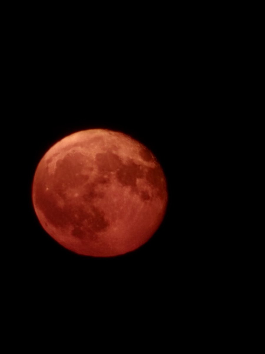 Last week when I took pics off my phone. I love moon pics. ❤️❤️