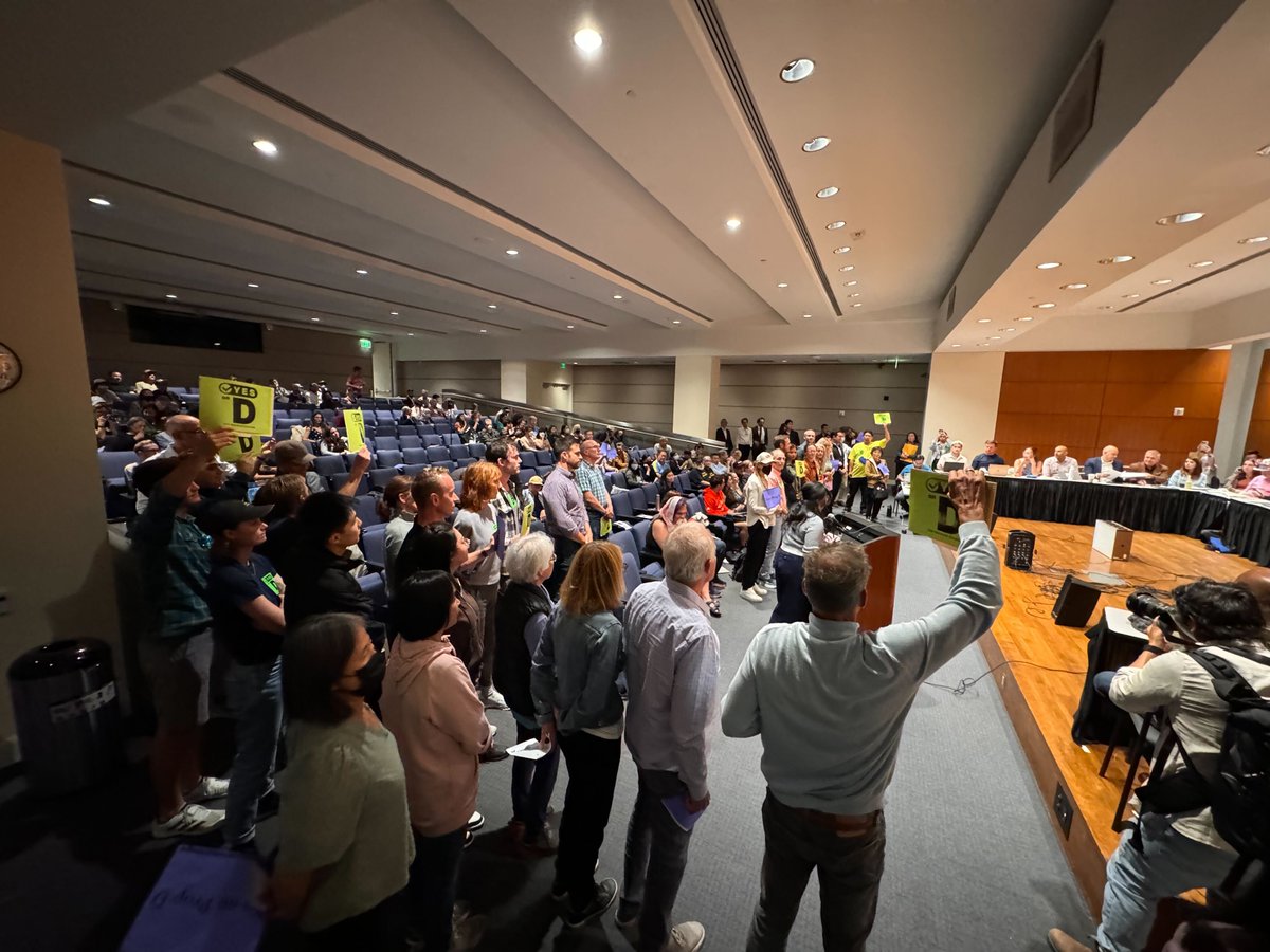 SFBlueprint_'s tweet photo. Big win! SF’s Democratic Party just endorsed #YesonPropD! 🙌 Huge thanks to the DCCC for putting policy before politics.

Our community made it happen—let’s keep the momentum going. 

RSVP to our October 7 Voter Guide Party to get involved.
https://t.co/M6MBWM4afz https://t.co/hrXoJbGiTr