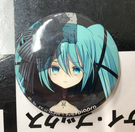 初音ミク　マルイ　ヴァンパイアフェス　缶バッジ　PEACH-PIT 美品　レア 入荷情報】 #初音ミク 🧛‍♀️ヴァンパイア・フェスver