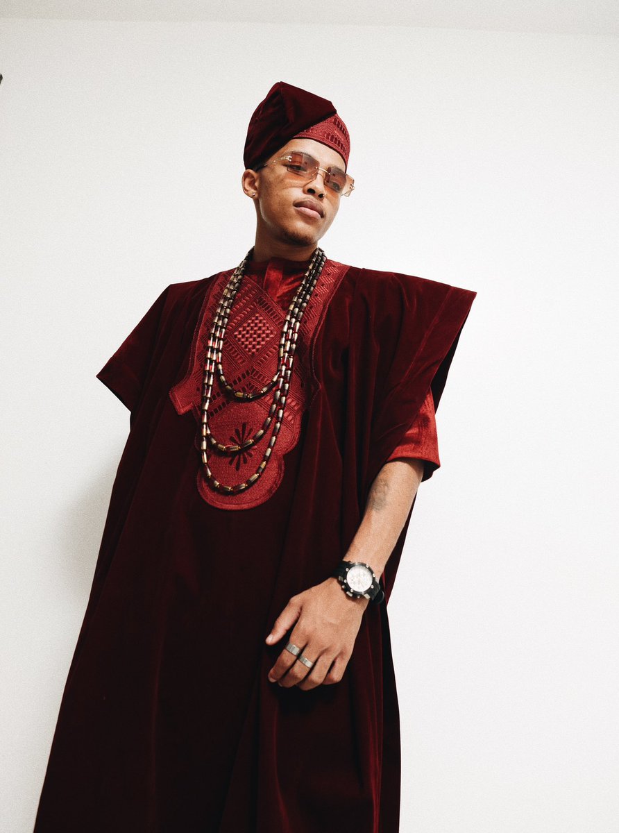 TBangersHQ's tweet image. Happy birthday  @Thabangkmazi.
The king of #BBTitans 
The MVP 🎤
King of Tbangers 💥💥 💥 💥

Best wishes for the day as you turn a year older.

We love you T♥️

HAPPY BIRTHDAY THABANG MAZIBUKO
#ThabangMazibuko
#BigT23