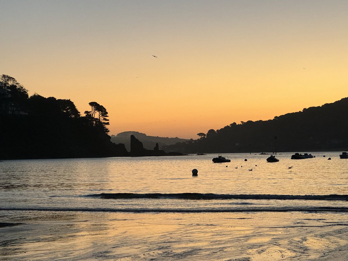 Thursday morning, first hint of dawn. Beach walk, South Sands, Salcombe <a href="/SouthSandsHotel/">South Sands Hotel</a>
