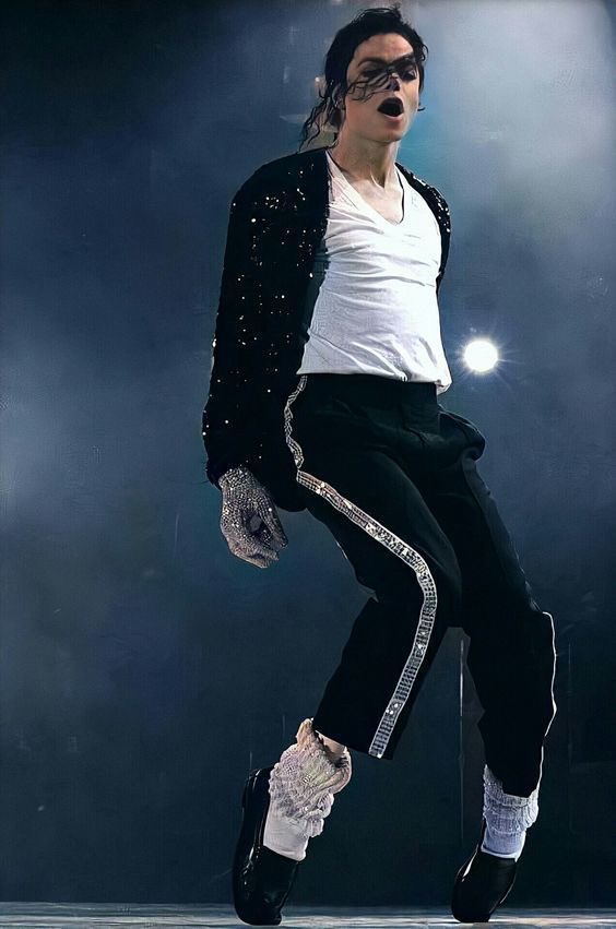 THEEMZBLUE's tweet photo. Happy birthday to my favorite artist of all time. I miss you MJ💙 #kingofpop #MichaelJackson #fanlove #birthday #VirgoSeason #moonwalk #forevermj https://t.co/Fug2LkwPVL